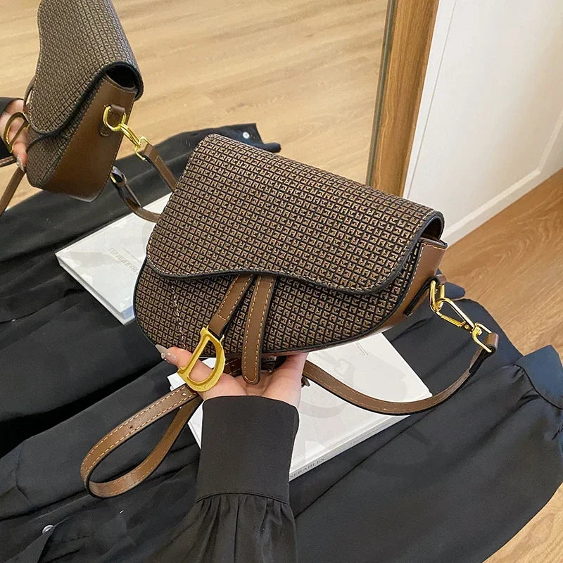 Luxury Popular Shoulder Bag Designer Tote Purse Ladies Elegant Chain Strap Crossbody Bag Suitable for Daily Use