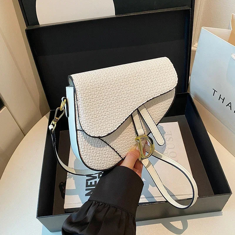 Luxury Popular Shoulder Bag Designer Tote Purse Ladies Elegant Chain Strap Crossbody Bag Suitable for Daily Use